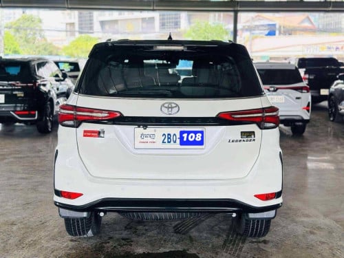Toyota Veloz 2025 សាំងចូលតាមក្រុមហ៊ុន Toyota ថ្នាំសុីន100%