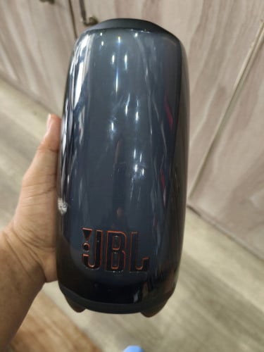 Used premium audio equipment ឧបករណ៍អូឌីយ៉ូលំដាប់ខ្ពស់ដែលប្រើរួច