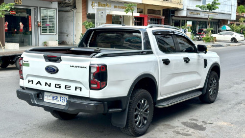 Wildtrak 2023 ( 43500&) ហ្សុីន១ជុំ