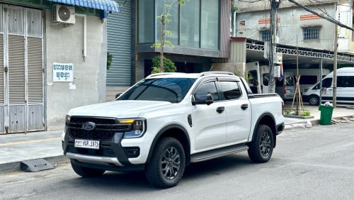 Wildtrak 2023 ( 43500&) ហ្សុីន១ជុំ