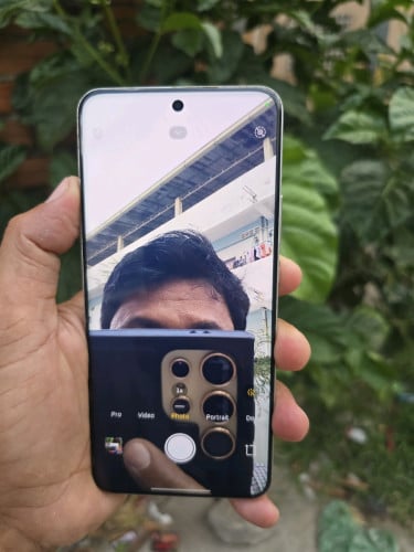 Xiaomi 15 Ultra 12g/256g_CH(វៃដូរបាន)👉$575