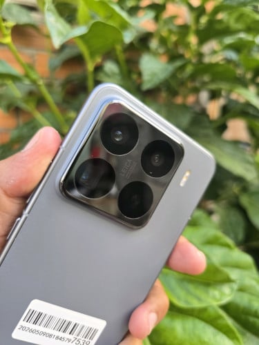 Xiaomi 15Pro 12g/256g_CH(វៃដូរបាន)👉$445