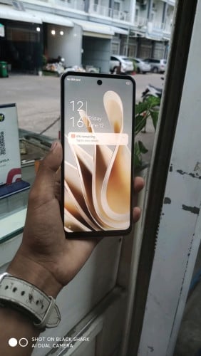 ZTE 60 5G Ram6+6 storage 128GB LED Sin 120HZ