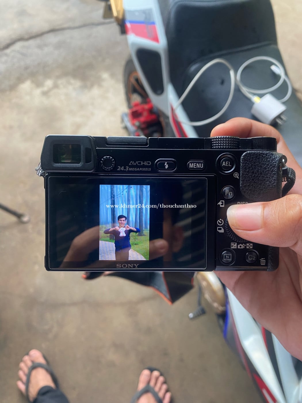 Sony A6000
