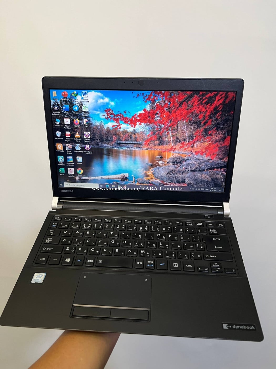 TOSHIBA i3th7 ram4 8gb m’2 128gb