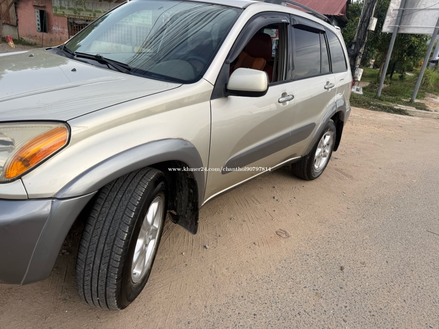 សាងបានRAV4/01/p2/2W..យករៀបចំថែម