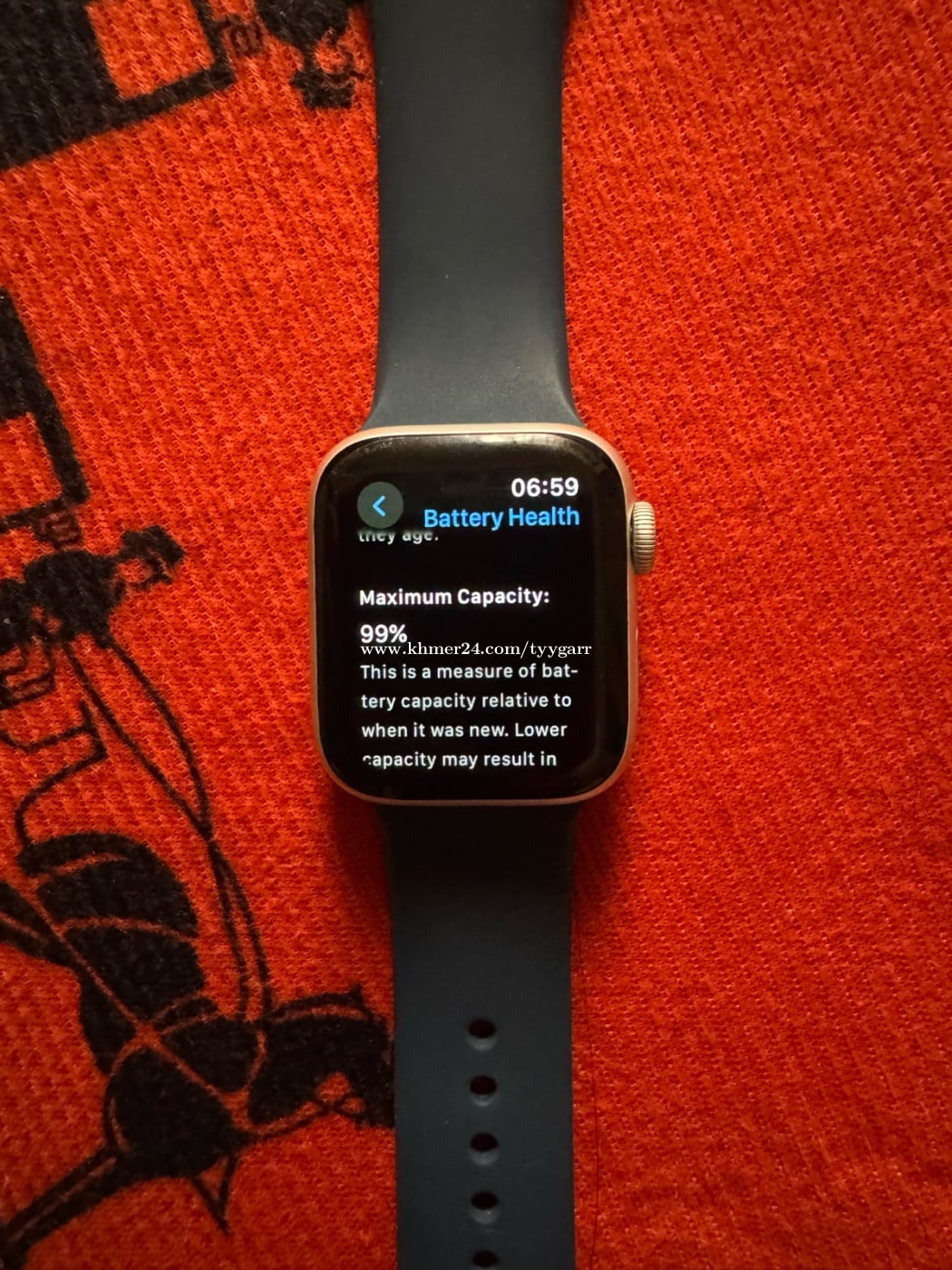 Price 110$ Apple Watch s5-40mm Conditions 98.99% Battery Health 99%