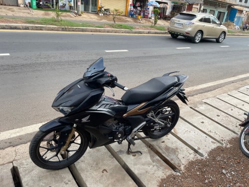 ម៉ូតូទិញថ្មីកេះមេៗលក់👉បញ្ជាក់ម៉ូតូអត់កាតតែអាចយកបង់ពន្ធបាន