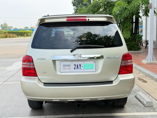 ឡានលក់ Highlander  ឆ្នាំ2003