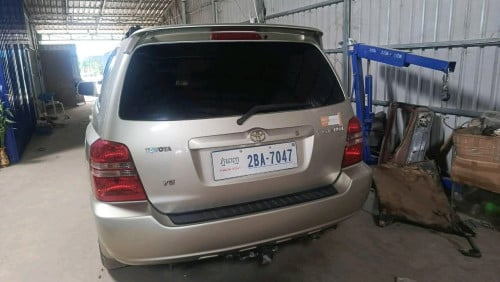 ឡានលក់ Highlander V6 P1 តម្លៃ 13,000$ ចចារ