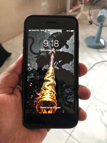 លក់ iPhone 7 ខ្មៅ 32g ក្នុងតំលៃ 13$ 52000រៀល អត់ជាប់អ្វីទាំងអស់