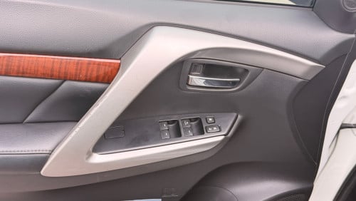 មហាសែននៅថ្មី Mitsubishi Pajero Sport Full ហ្សុីន១ជុំ