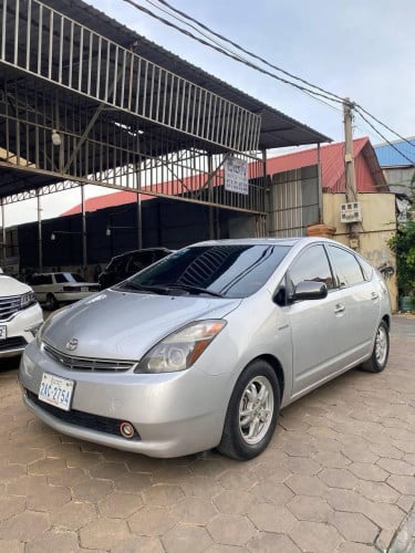 ឡានស្អាត Prius 2007 Half full ម្ចាស់ដើម