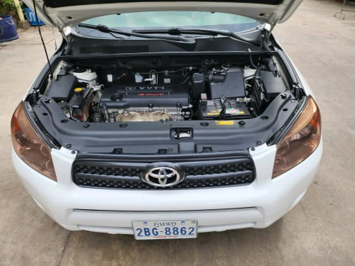 លក់RAV4 ឆ្នាំ06ប៉ុង១.រំលោះសុទ្ធរឺវ៉ៃដូរបាន.គ្រប់សារីនឹងខេត្ត