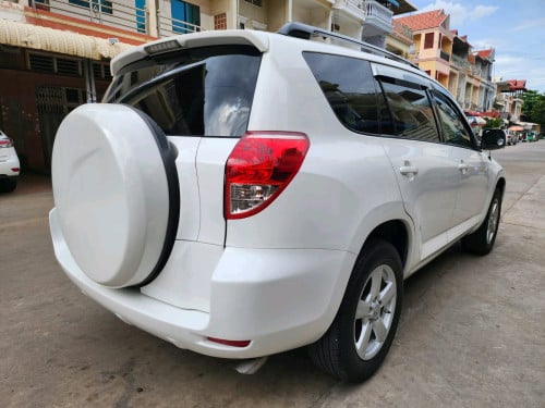 លក់RAV4 ឆ្នាំ06ប៉ុង១.រំលោះសុទ្ធរឺវ៉ៃដូរបាន.គ្រប់សារីនឹងខេត្ត