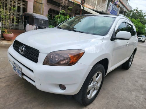 លក់RAV4 ឆ្នាំ06ប៉ុង១.រំលោះសុទ្ធរឺវ៉ៃដូរបាន.គ្រប់សារីនឹងខេត្ត