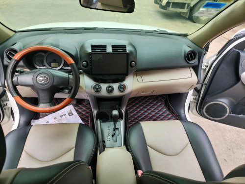 លក់RAV4 ឆ្នាំ06ប៉ុង១.រំលោះសុទ្ធរឺវ៉ៃដូរបាន.គ្រប់សារីនឹងខេត្ត