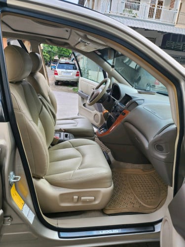 លក់RX300 ឆ្នាំ03 coach.រំលោះសុទ្ធរឺវ៉ៃដូរបាន.គ្រប់សារីនឹងខេត្ត