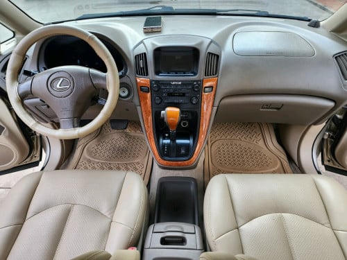 លក់RX300 ឆ្នាំ03 coach.រំលោះសុទ្ធរឺវ៉ៃដូរបាន.គ្រប់សារីនឹងខេត្ត