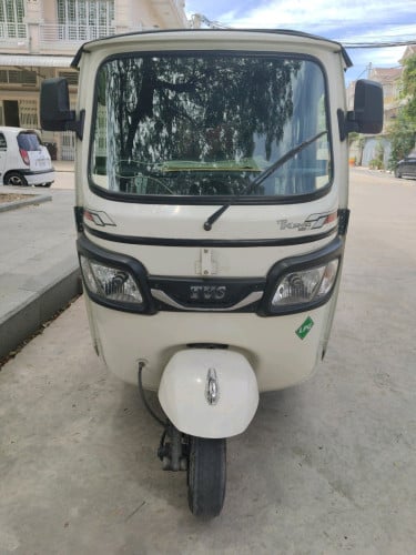 ម្ចាស់ដើម TVS 023 កម្លាំង: 225cc