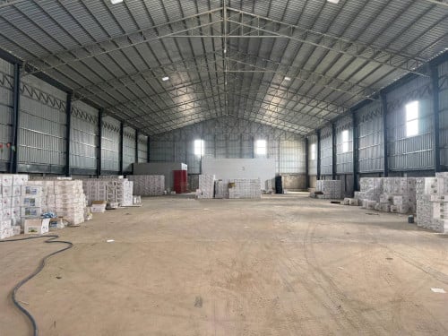 ឃ្លាំងសម្រាប់ជួល / Warehouse for Rent