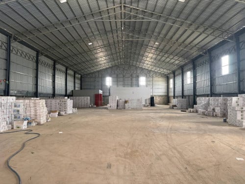 ឃ្លាំងសម្រាប់ជួល / Warehouse for Rent