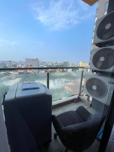 2 bed for rent $550 at toul kork