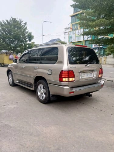 470ឆ្នាំ2000ម្ចាសដេីមលក់10800$ចរចារ