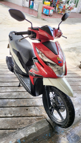 Beat019ម៉ាសុីនតាន់មានពន្ធកាតគ្រី