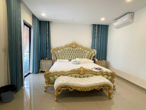 Corner Villa Queen for Rent In Borey Chip Mong Landmark 60m
