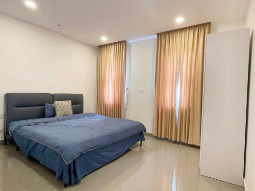 Corner Villa Queen for Rent In Borey Chip Mong Landmark 60m