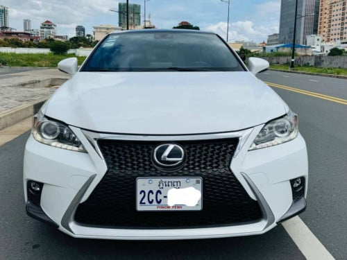 CT 200h 2015 For Rent /出租