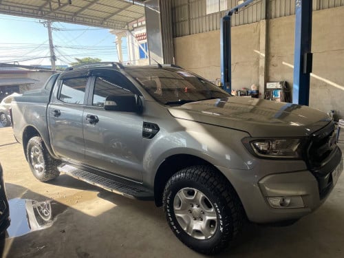 Ford XLT 2019 For Rent /出租