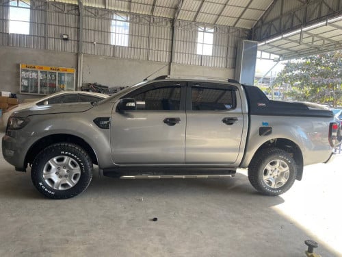Ford XLT 2019 For Rent /出租