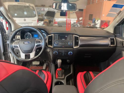 Ford XLT 2019 For Rent /出租
