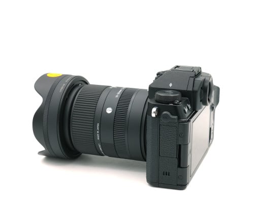 FUJIFILM X-S20 & SIGMA 18-50mm F/2.8 DC DN
