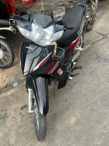 Honda Blade 2021