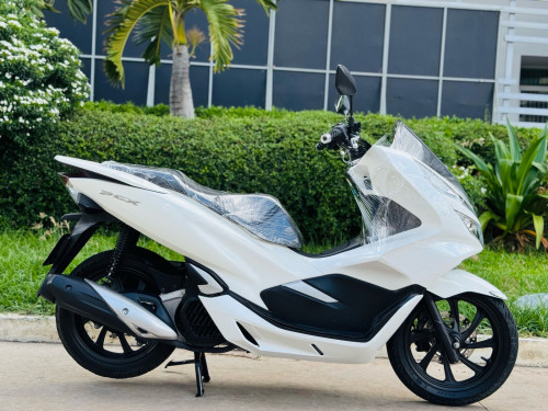HONDA PCX 020 ជប៉ុនសុទ្ធ100%125cc ម៉ាសុីនតាន់ហាប់នែនស្ងាត់សំណុំហ្សីន98%ធានាមិនលាន់មិនហុយមានពន្ធ