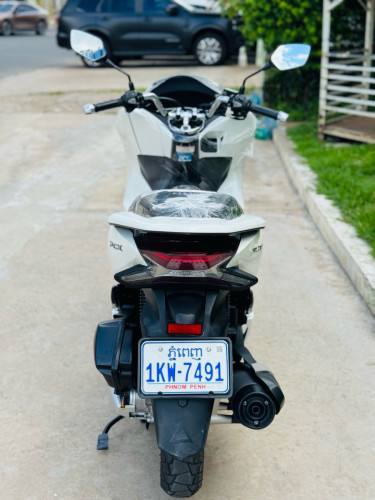 HONDA PCX 020 ជប៉ុនសុទ្ធ100%125cc ម៉ាសុីនតាន់ហាប់នែនស្ងាត់សំណុំហ្សីន98%ធានាមិនលាន់មិនហុយមានពន្ធ
