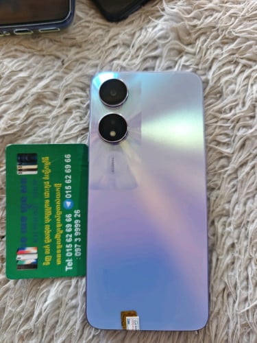 Honor play 40s Ram 4  memory 128g China   version  Free ស្រោម 1 ប្រើ បាន ធម្មតាលក់ 25$  01562