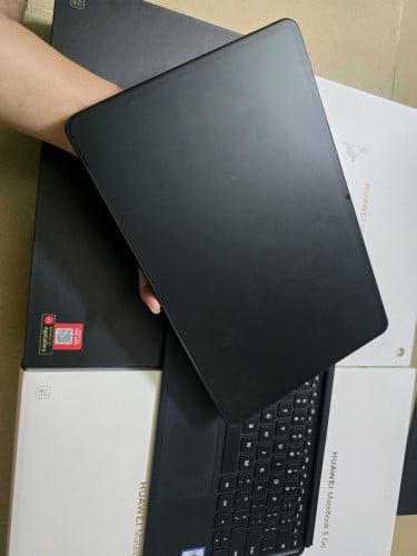 Huawei matebook E 2023 12.6" 2.5k 120Hz OLED