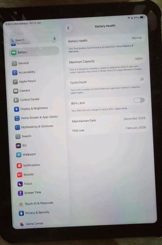 iPad A16 2025 128G 99% New