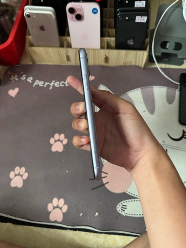 iPhone 11 64GB អេក្រង់សុីន ស្គេនមុខ តម្លៃ 100$