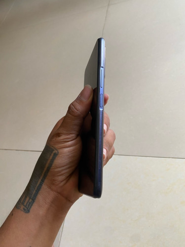 iQoo Ram8+8 128g ស្នុំសុីនអេក្រង់120hz ស្ទេីរសំបងតិចលក់45$ដាច់តម្លៃល្អបងៗឆាត📥🙏🏻