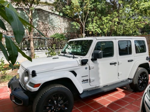 Jeep Sahara hybrid ម្ចាស់គាត់ត្រូវការលក់វិញ ឡានដាក់មកតែគ្មានអ្នកជិះ
