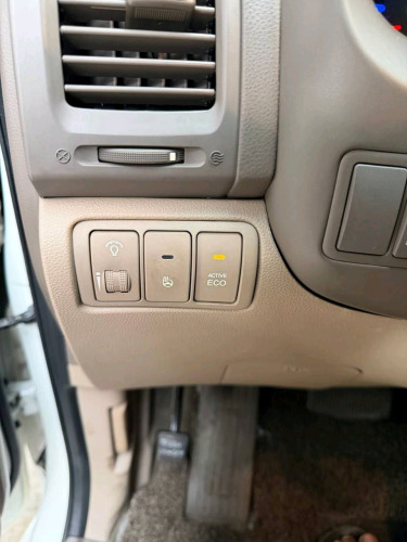 Kia carnival 2012full option