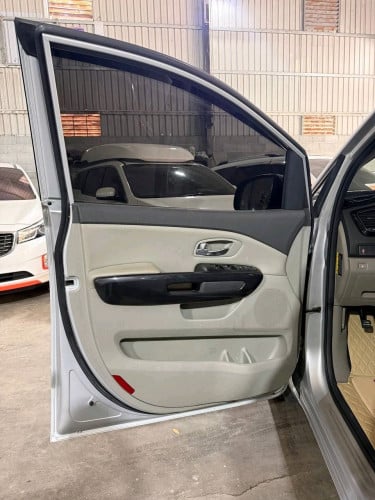 Kia carnival 2015
