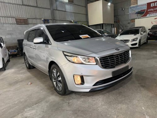 Kia carnival 2015
