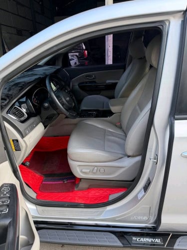 Kia carnival 2015