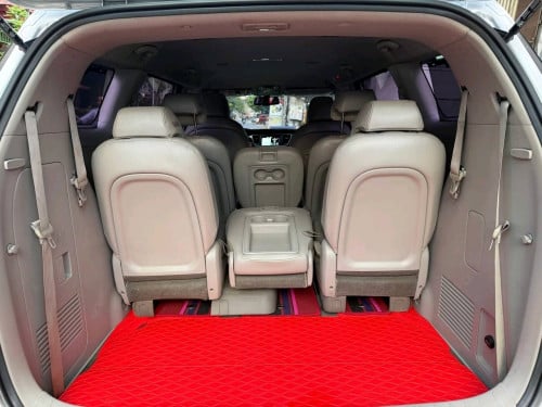 Kia carnival 2015